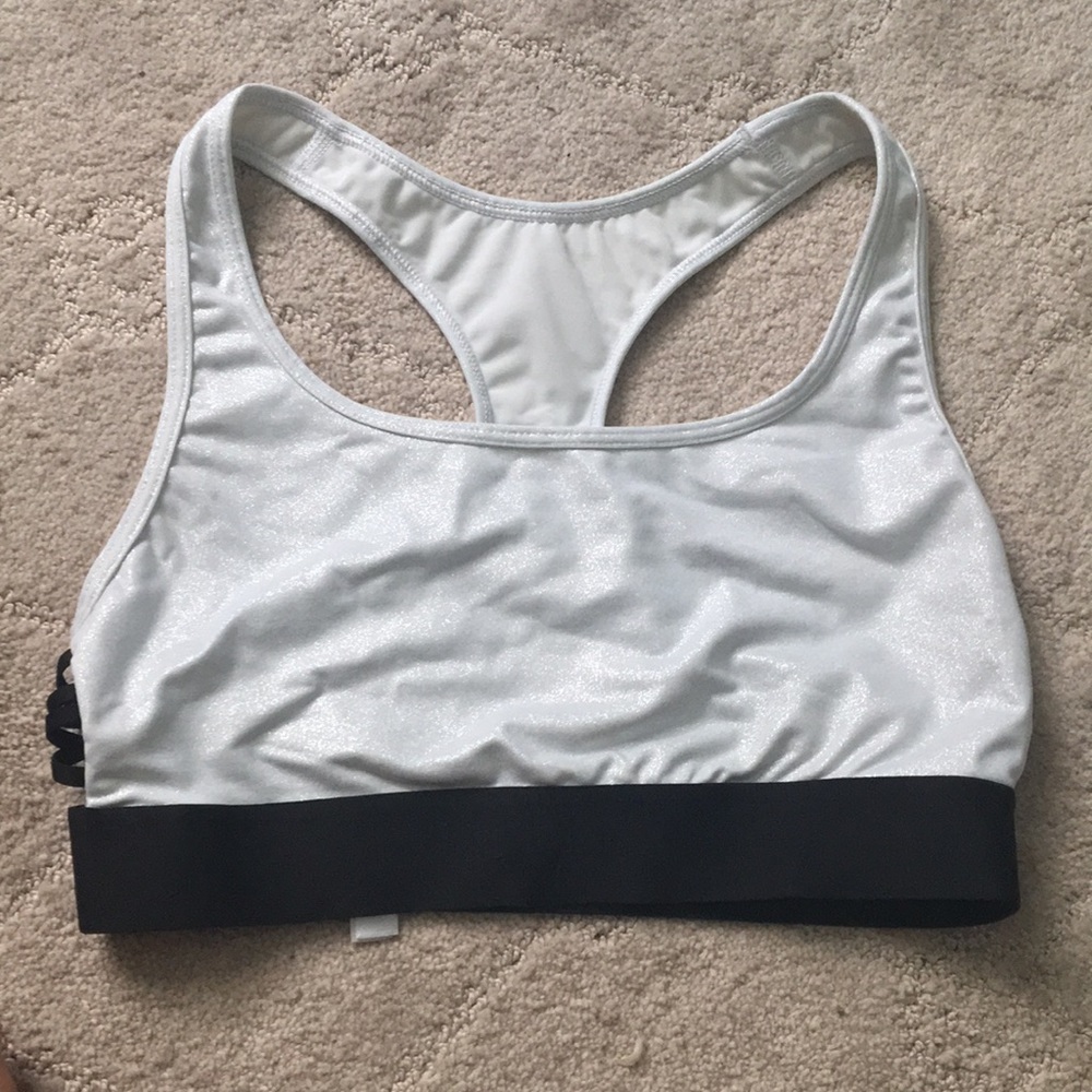 NWOT Victoria’s Secret sports bra
